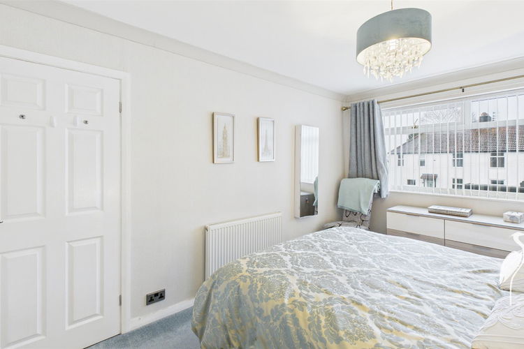 Bedroom 1 - Picture 14 of 25