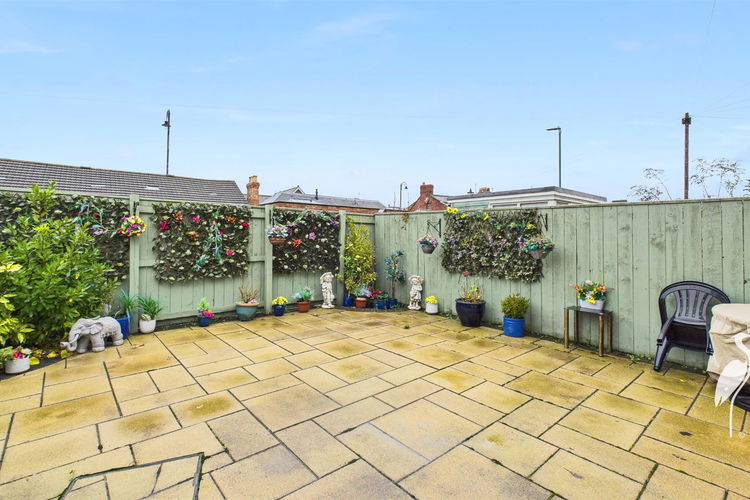 Outside - Picture 23 of 25