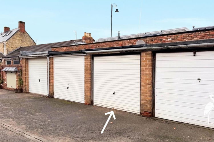 Outside - Picture 25 of 25