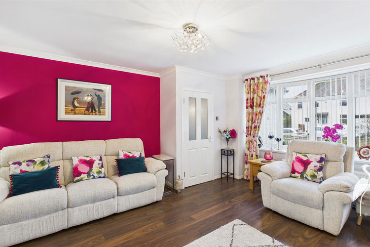 Lounge - Picture 4 of 25