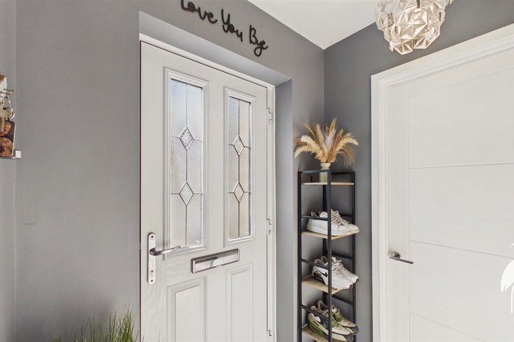 Entrance Lobby - Picture 12 of 29