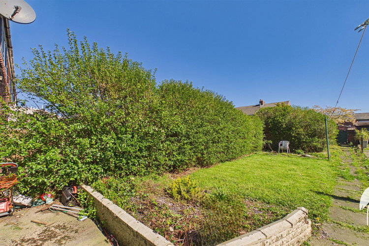 Outside - Picture 24 of 29