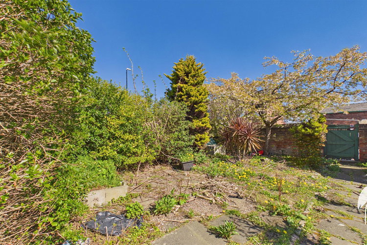 Outside - Picture 25 of 29