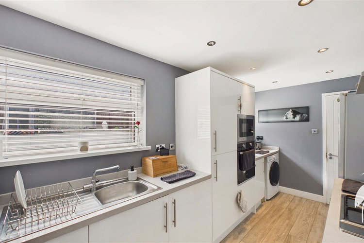 Kitchen - Picture 8 of 29