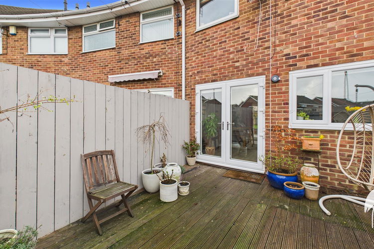 Outside - Picture 24 of 26