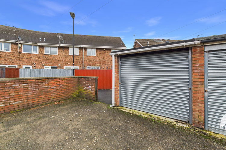 Outside - Picture 26 of 26