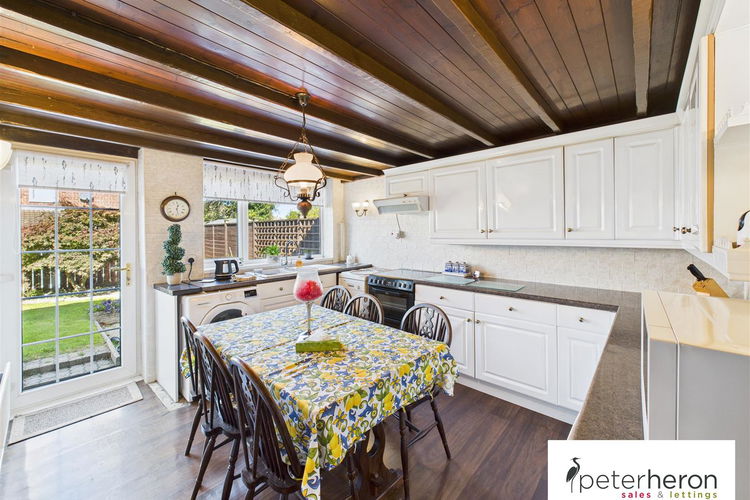 Kitchen - Picture 12 of 31