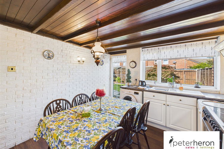 Kitchen - Picture 13 of 31