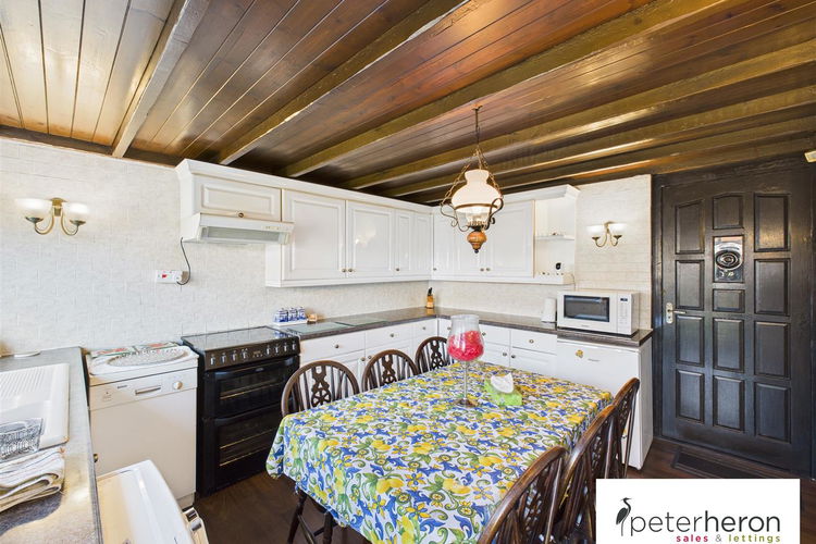 Kitchen - Picture 15 of 31