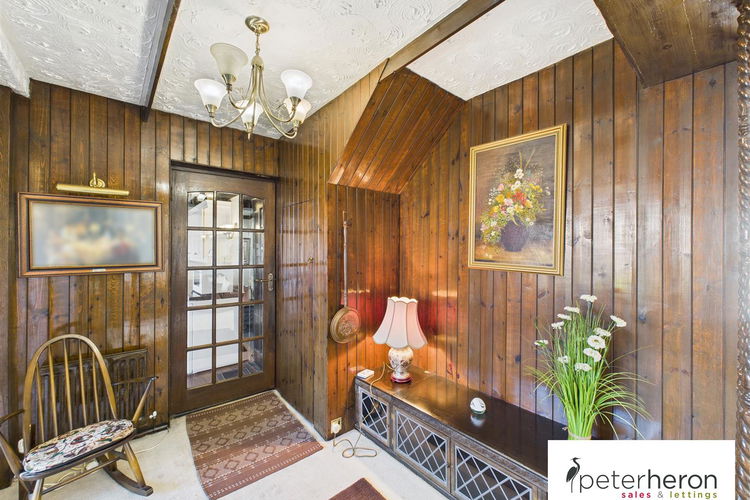 Lounge/Dining Room - Picture 9 of 31