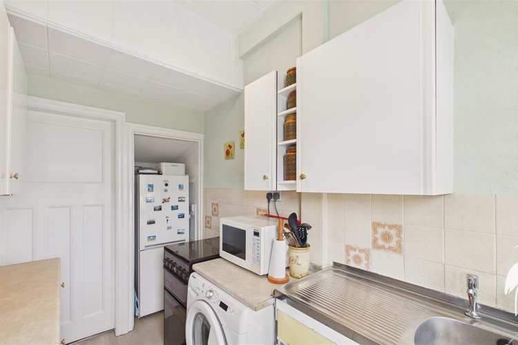 Kitchen - Picture 7 of 21