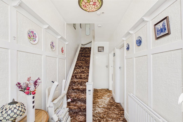 Reception Hall - Picture 8 of 21