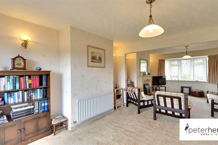 Dining Room - Picture 7 of 25