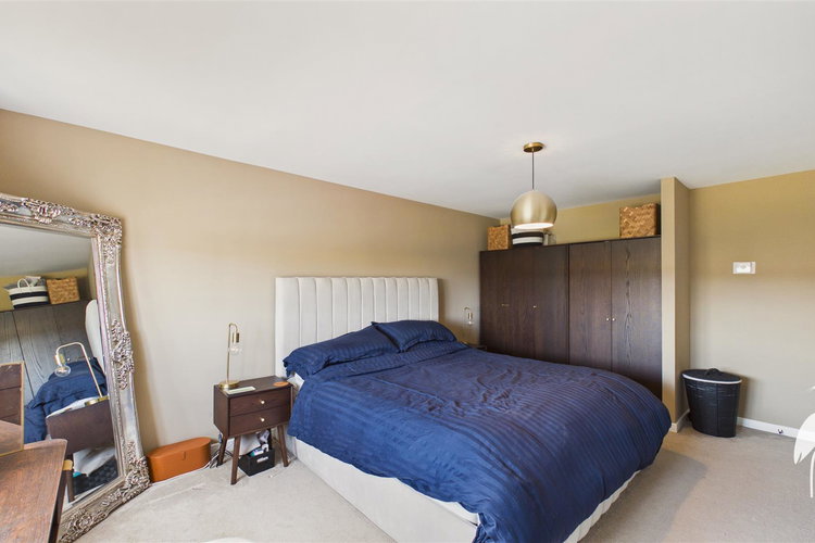 Bedroom 1 - Picture 21 of 44