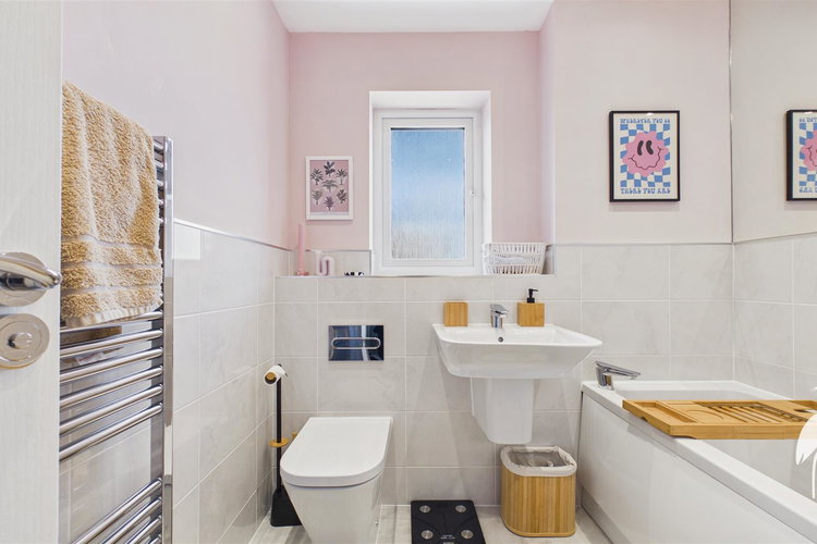 Bathroom - Picture 35 of 44