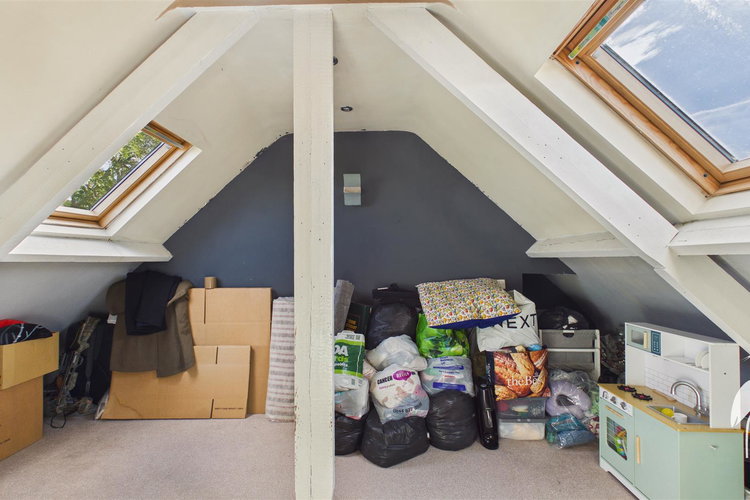 Loft Space - Picture 20 of 25