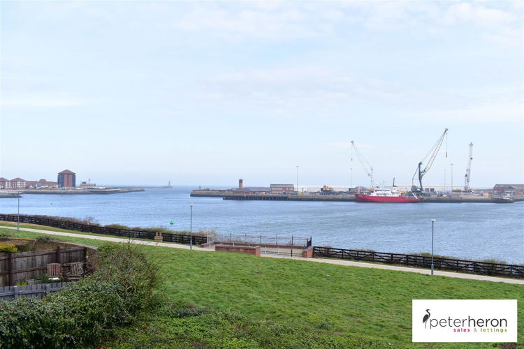 Outside - Picture 10 of 10