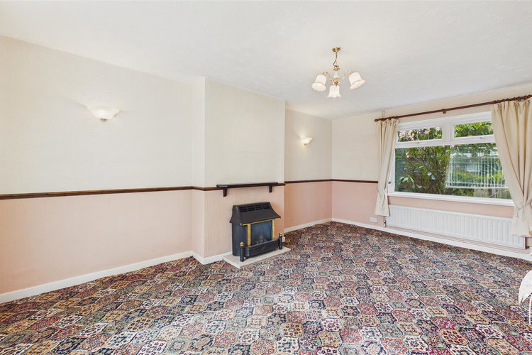 Lounge - Picture 3 of 22