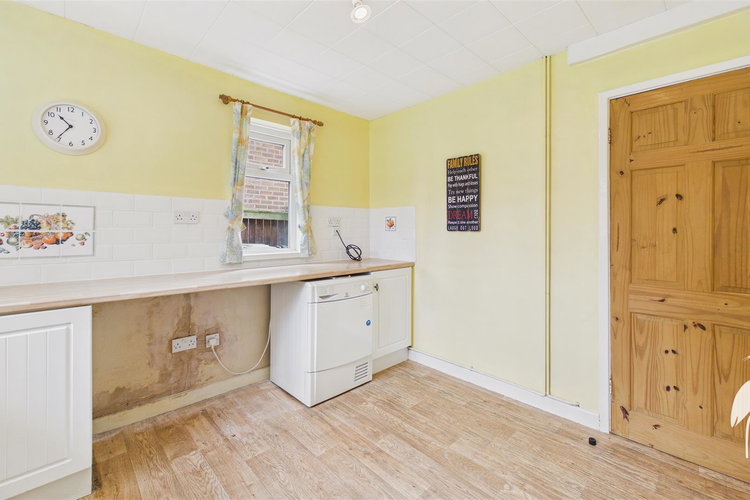 Kitchen - Picture 8 of 22