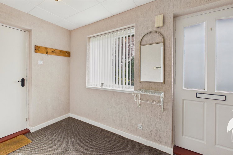 Entrance Lobby - Picture 9 of 22