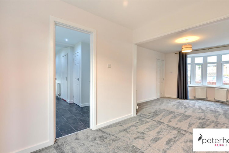 Dining Room - Picture 8 of 18