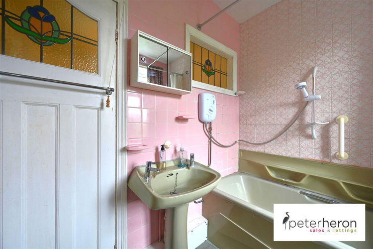 Bathroom - Picture 12 of 16
