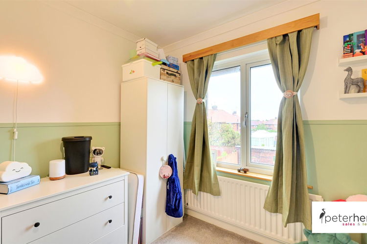 Bedroom 2 - Picture 13 of 19