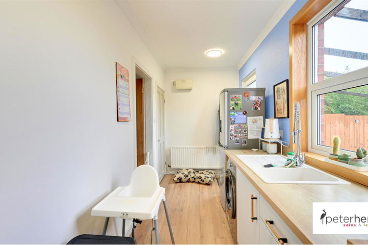 Kitchen - Picture 7 of 19