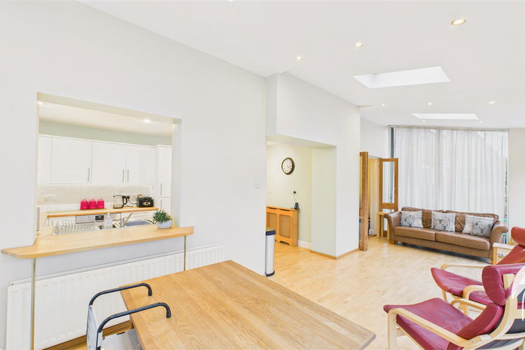 Garden Room - Picture 12 of 33