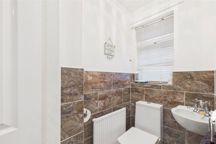 Cloakroom/WC - Picture 16 of 33