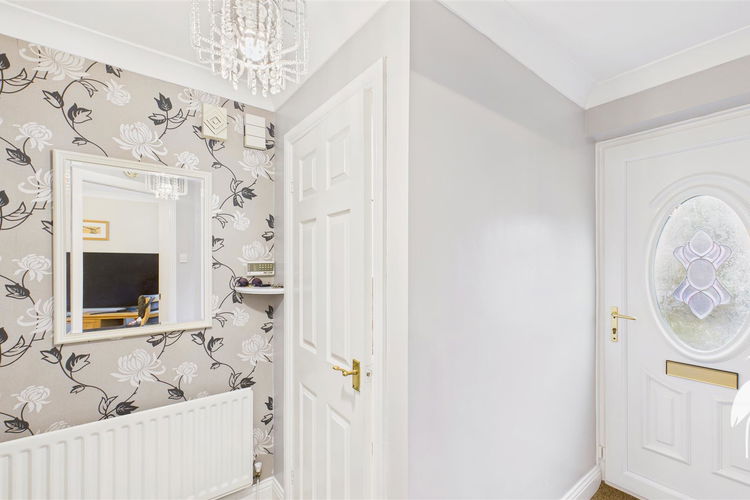 Entrance Hall - Picture 17 of 33