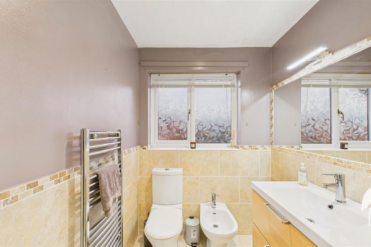 En-Suite Shower Room - Picture 21 of 33