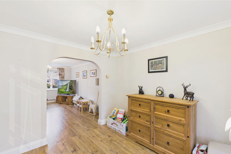 Dining Room - Picture 6 of 33