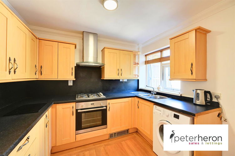 Kitchen - Picture 6 of 16