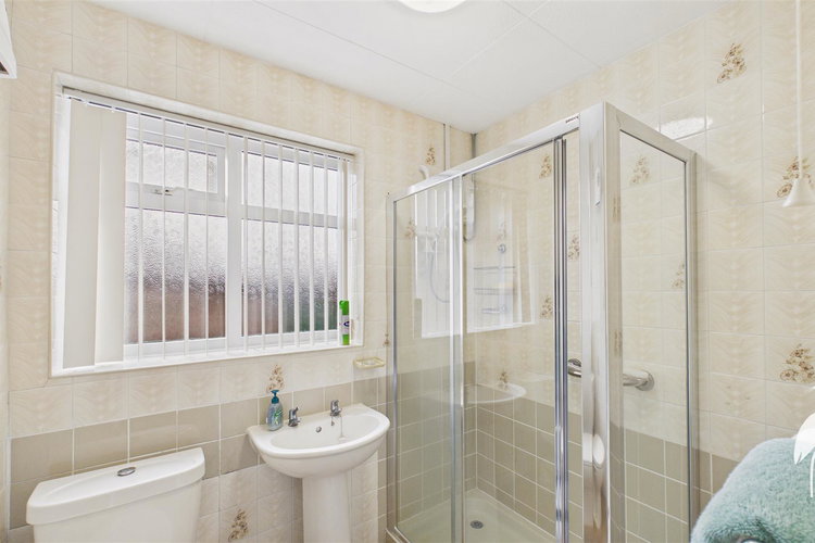 Showerroom - Picture 17 of 22