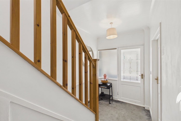 Entrance Hall - Picture 15 of 30
