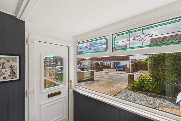 Entrance Porch - Picture 16 of 30