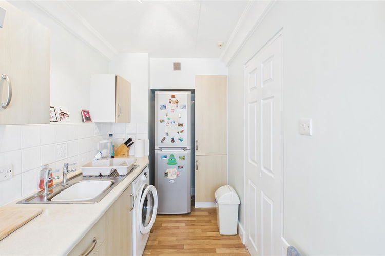 Kitchen - Picture 7 of 20