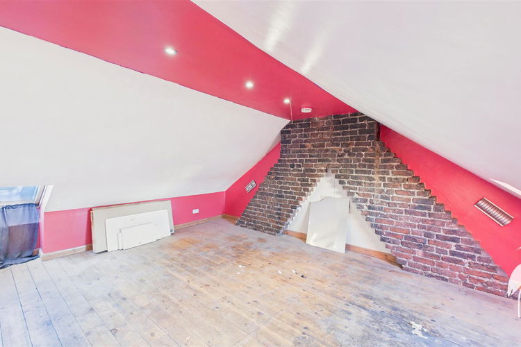 Loft Space - Picture 19 of 23