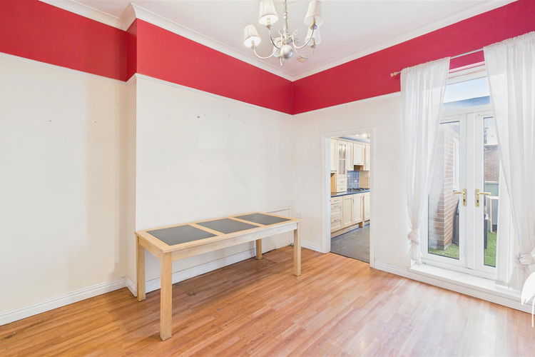 Dining Room - Picture 5 of 23