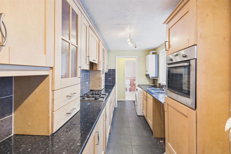 Kitchen - Picture 9 of 23