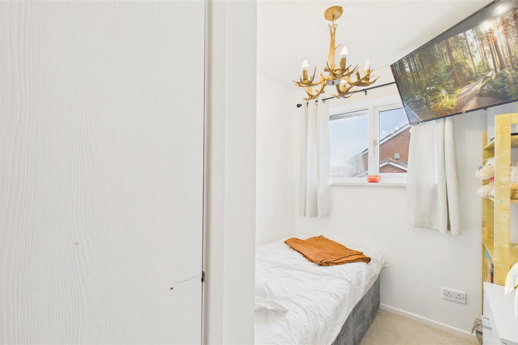 Bedroom 3 - Picture 16 of 26