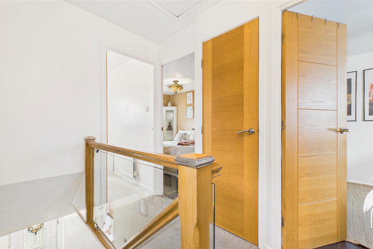 First Floor Landing - Picture 20 of 26