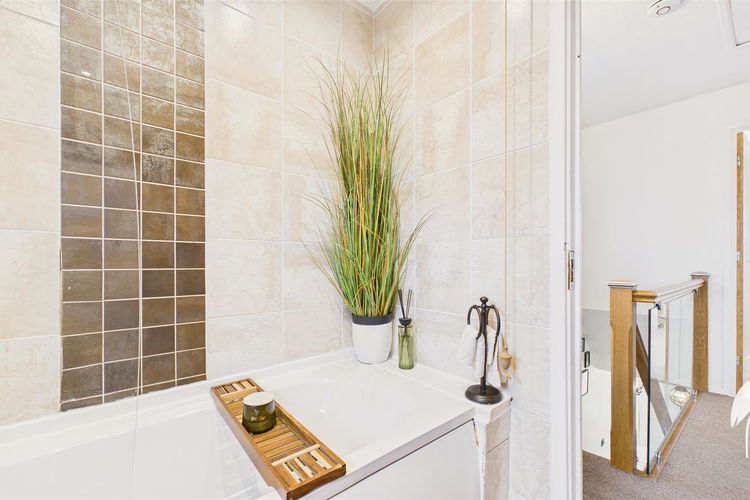 Bathroom - Picture 23 of 26