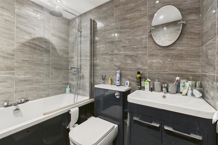 Bathroom - Picture 20 of 24