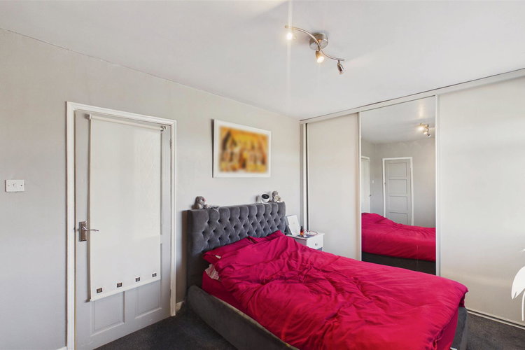 Bedroom 1 - Picture 12 of 23