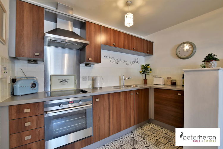 Kitchen - Picture 3 of 10