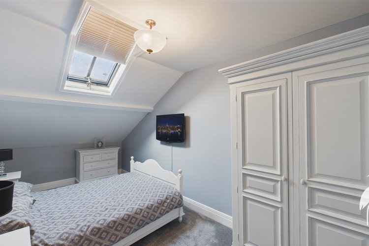 Bedroom 2 - Picture 11 of 18