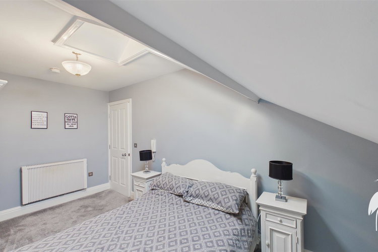 Bedroom 2 - Picture 12 of 18