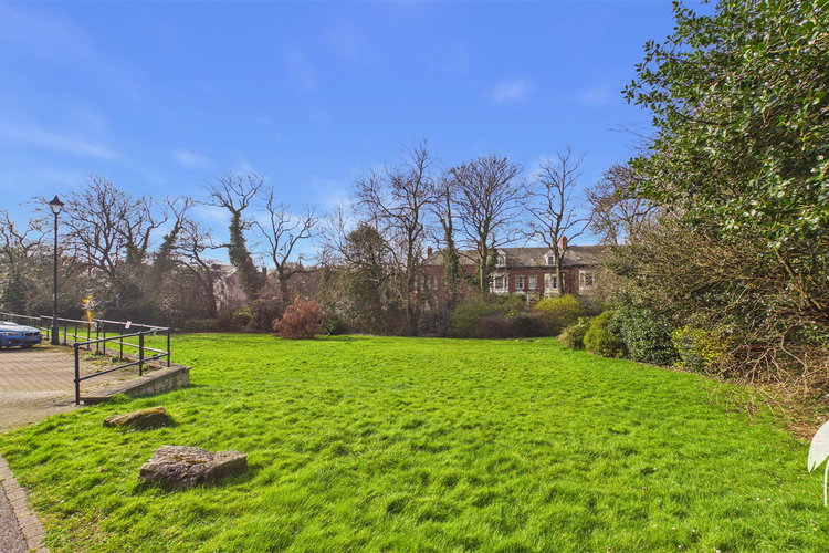 Outside - Picture 16 of 18